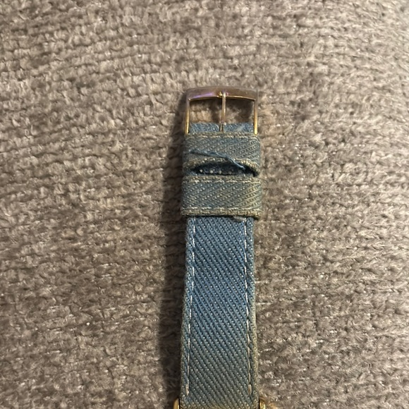 Vintage Snoopy Blue and Gold Watch with denim Leather Strap - Picture 7 of 7